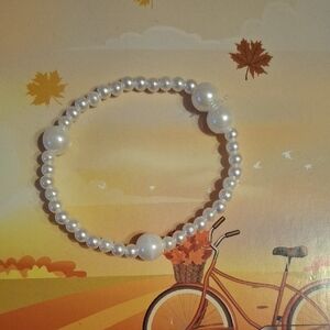 Classic White Pearl Bracelet